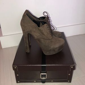 Alaia platform oxford booties sz 36.5